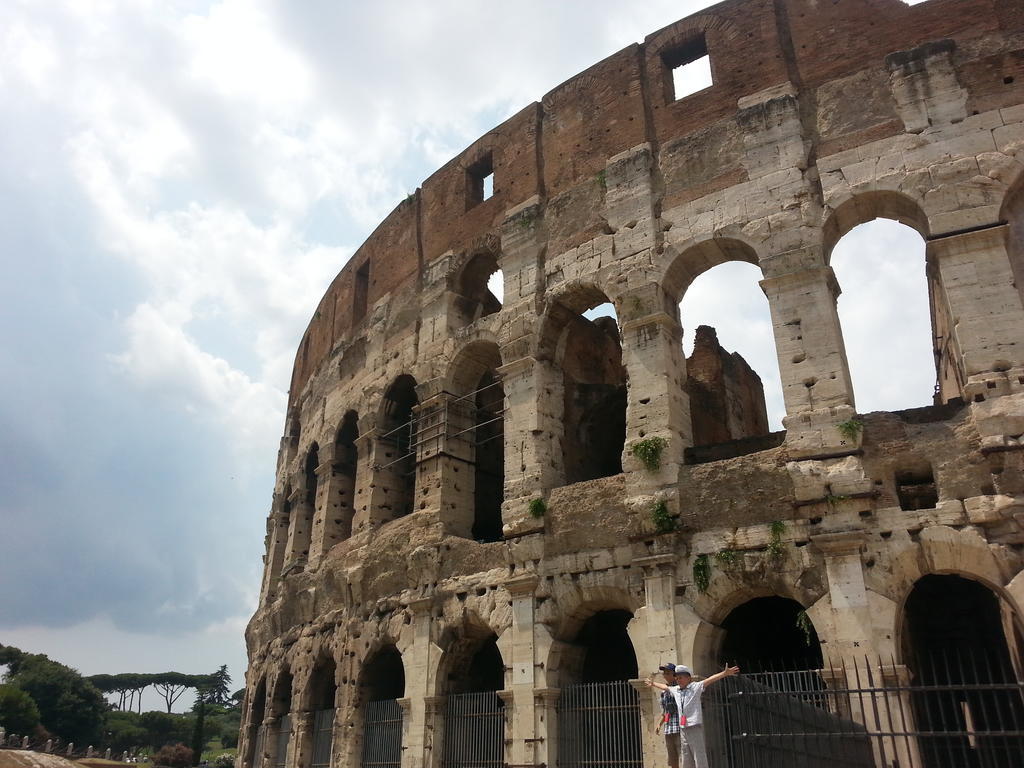Le Mille E Una Roma Luaran gambar